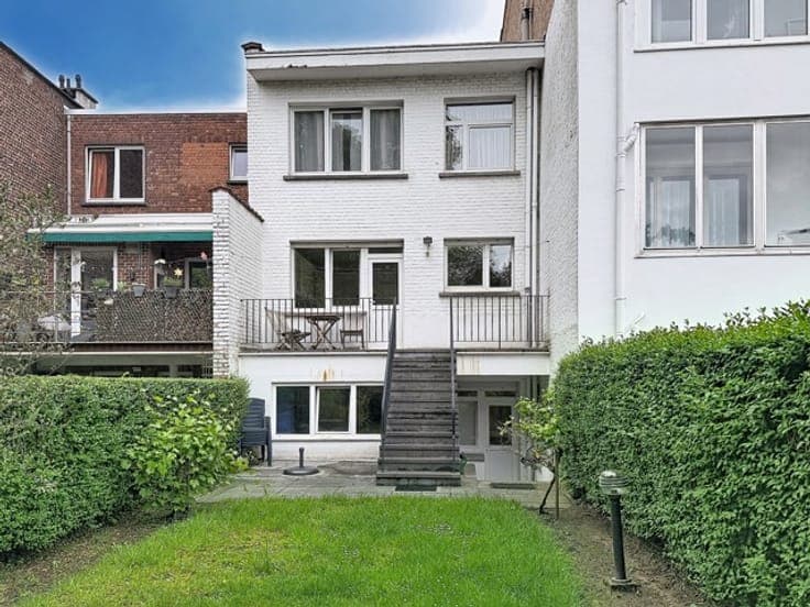Quartier des Fleurs – 5-Bedroom House + Garden + Garage