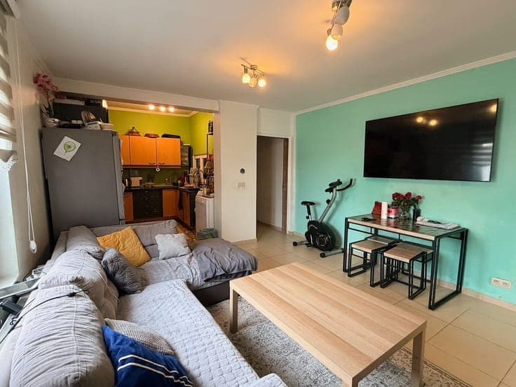 Gezellige halfopen woning met 2 slaapkamers en zolder in ...