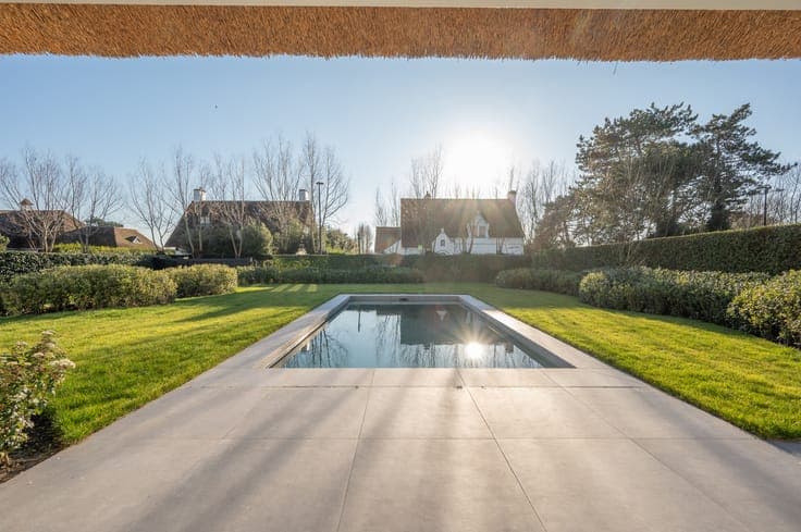 Renovated villa with swimming pool close to the Kalfsmolen