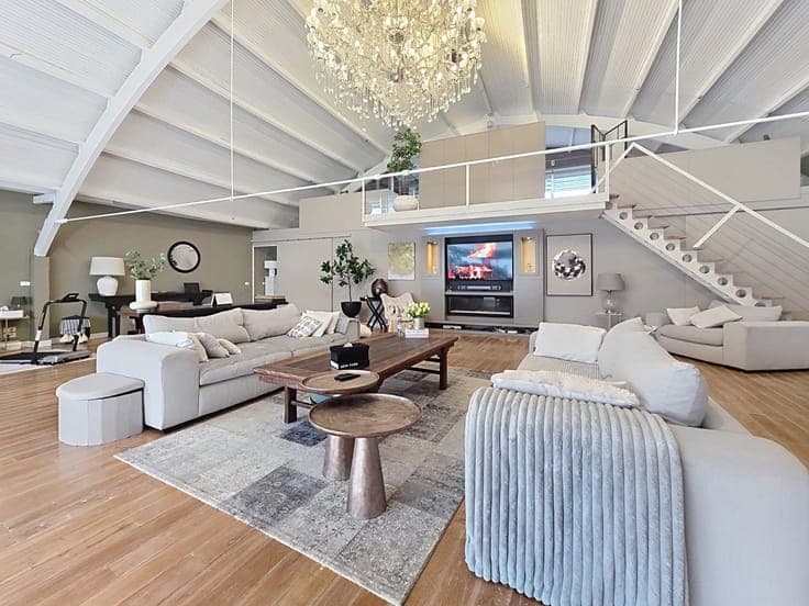 Building for sale: 2 lofts with 4 terraces and 2 garages
