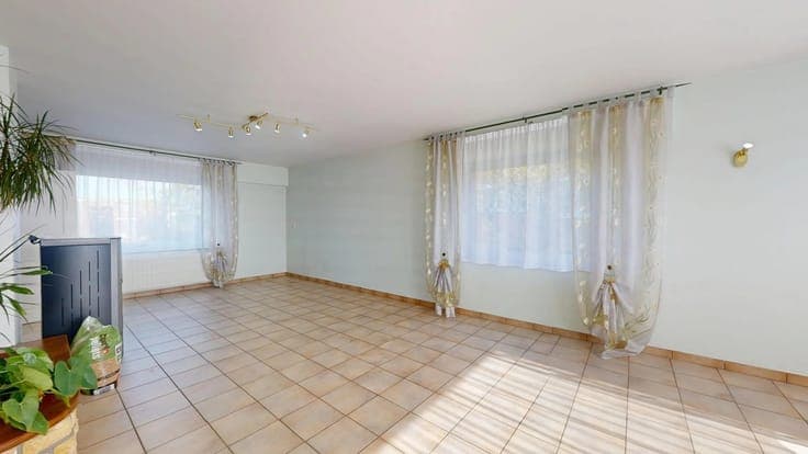 Sale - House Sélange - 419,000 €