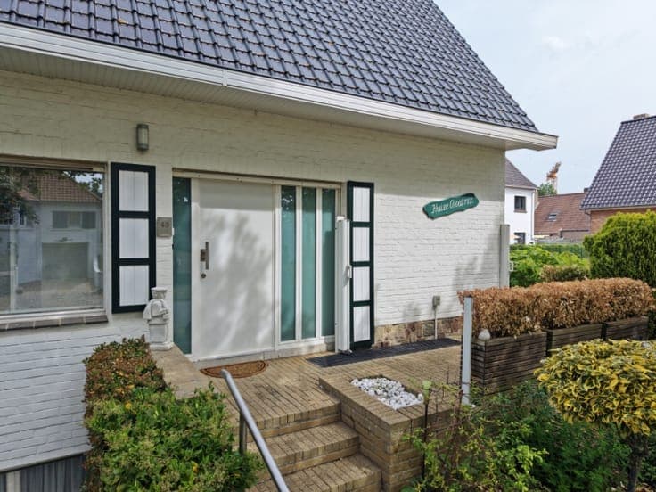 CHARMANTE WONING OP TOPLOCATIE