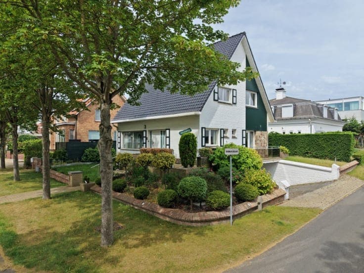 CHARMANTE WONING OP TOPLOCATIE