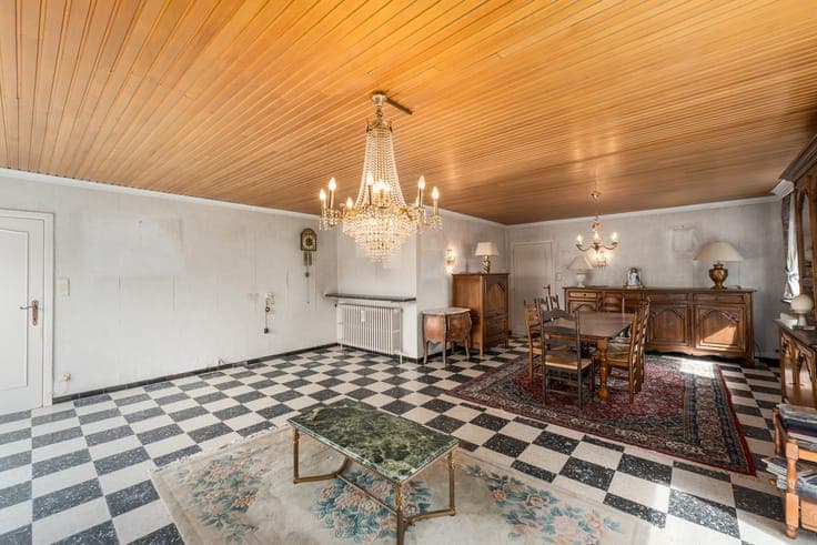 Statige woning met tal van mogelijkheden op zeer goeie lo...