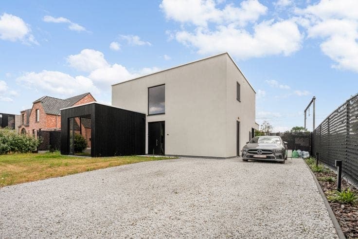 House in Menen