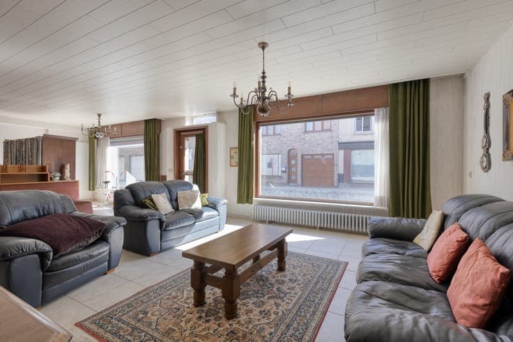 Halfopen woning in centrum Zarren, met 256 m² bewoonbare ...