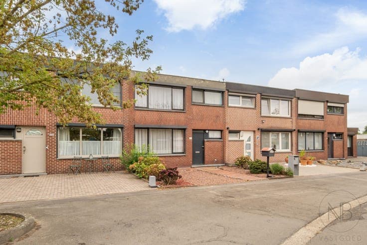 Praktische woning met uitbreidingsmogelijkheden in rustig...