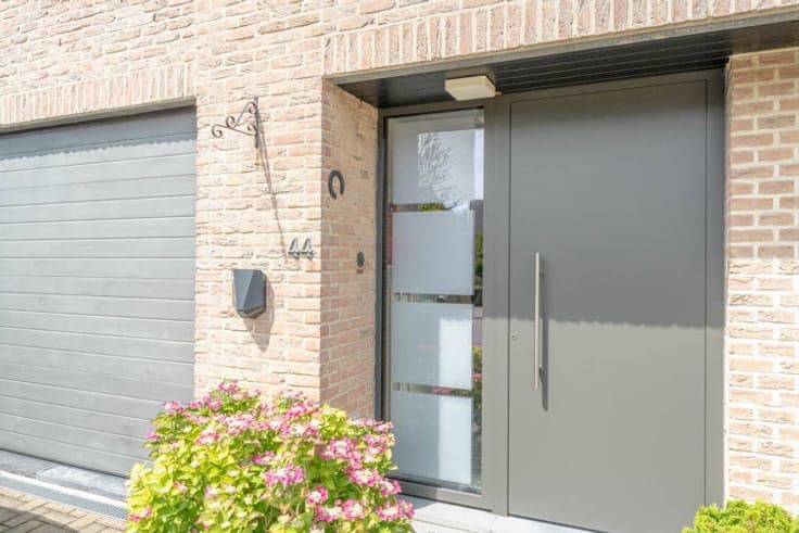 Peaceful living near Brussels:4 bedrooms, garage & terrace!