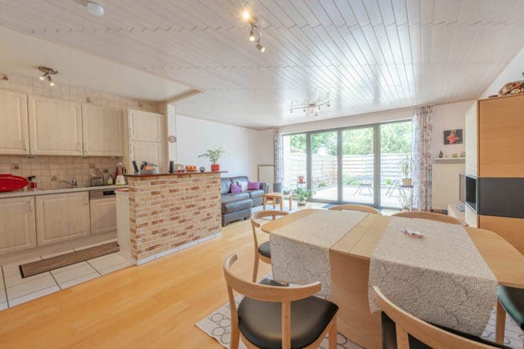 Peaceful living near Brussels:4 bedrooms, garage & terrace!