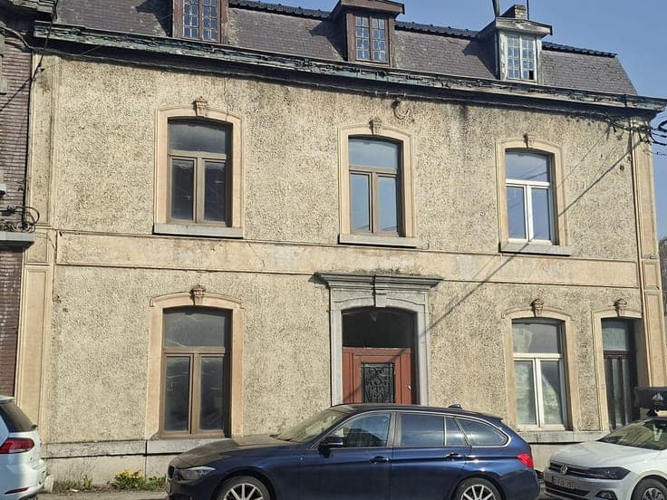 House in Fosses-la-Ville
