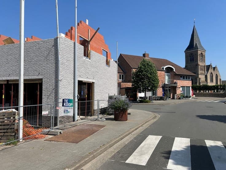 Kwaliteitsvolle nieuwbouwwoning met 3 slpk, garage en tuin