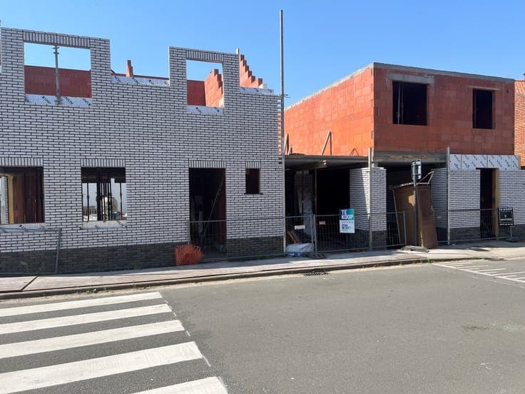 Kwaliteitsvolle nieuwbouwwoning met 3 slpk, garage en tuin