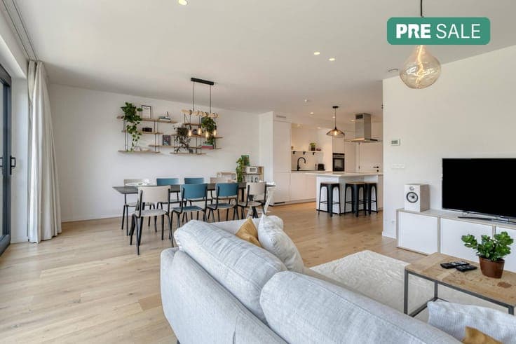 Spacious new-build house with 5 bedrooms in Sijsele for sale