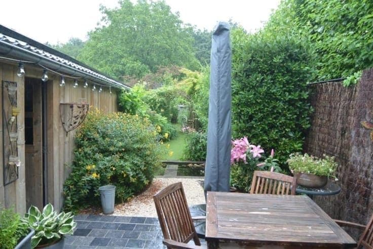 Ruime moderne open bebouwing, 3 slpkrs, 2 bdkrs, zuidgeri...