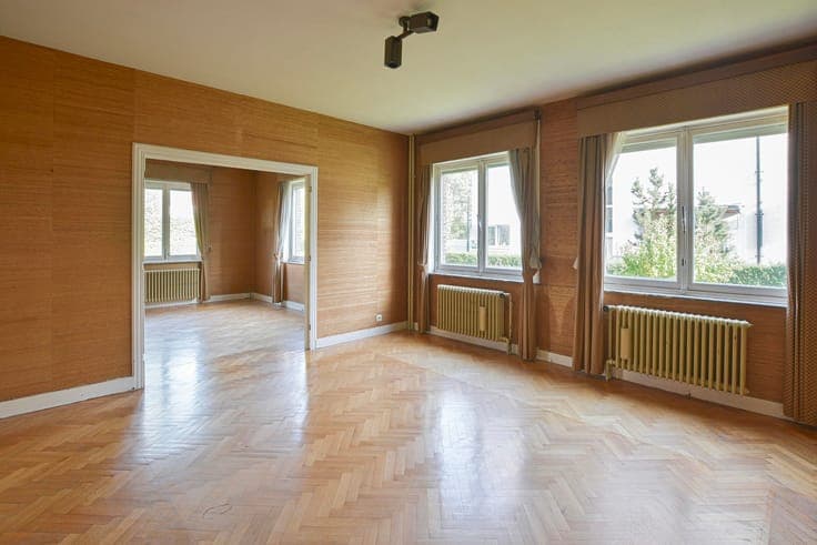 Freestanding home with potential nearby Stockel