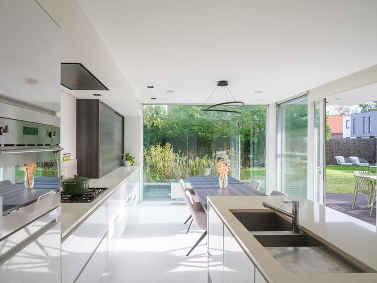High-end designer home with a south-facing garden