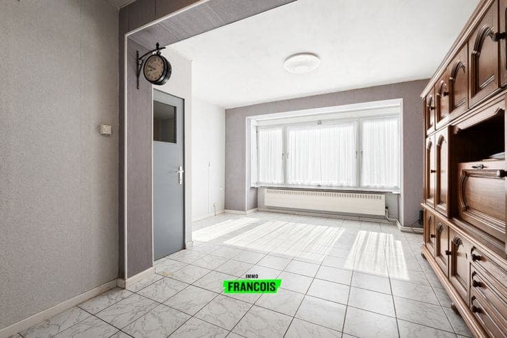 Family home in need of refreshing with integral garage and …