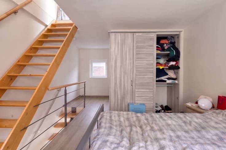 recent ready-to-move-in townhouse, for sale in the center of