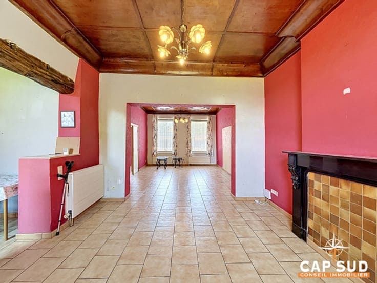4-bedroom house with potential in Lambusart