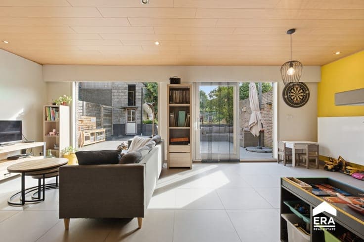 Move-in-ready semi-detached home with dream garden in Gits