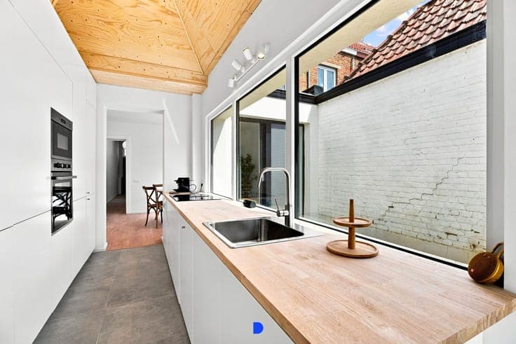 Instapklare burgerwoning in het centrum van Roeselare.