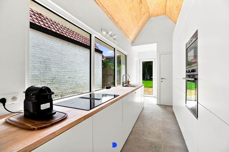 Instapklare burgerwoning in het centrum van Roeselare.