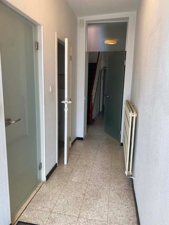 Centraal gelegen woning met tuin en ruime inrichtbare zolder