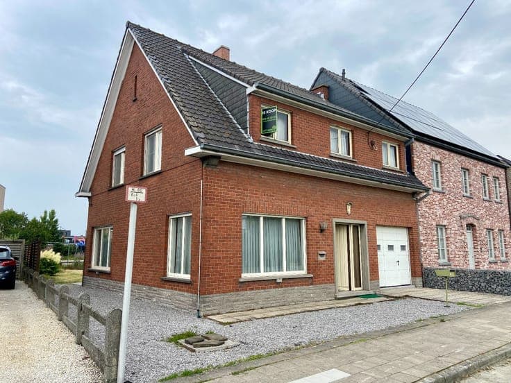 House in Sint-Eloois-Vijve