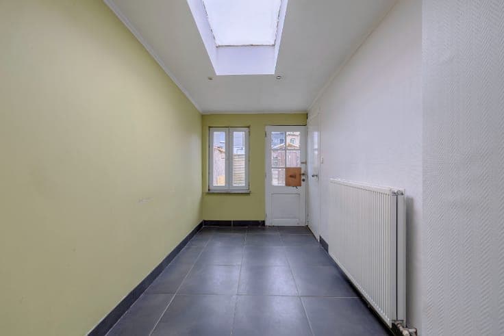 Te renoveren ruime woning met 4 slaapk nabij centrum Lier