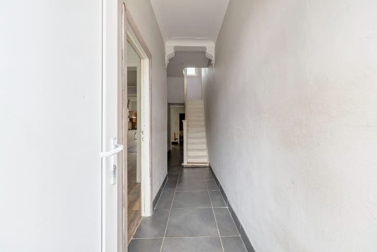 Te renoveren ruime woning met 4 slaapk nabij centrum Lier