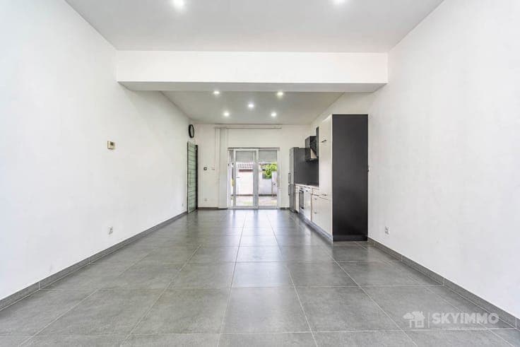 JOLIE MAISON 3 CHAMBRES - 2SDB - CE CONFORME - PEB D - ANS
