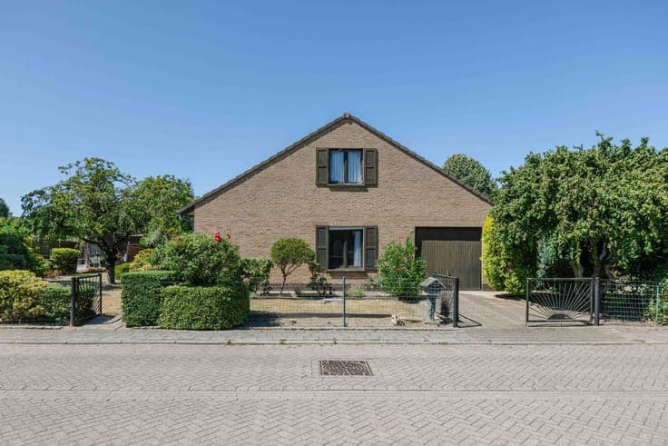 Te renoveren open bebouwing met uitbreidingsmogelijkheden in