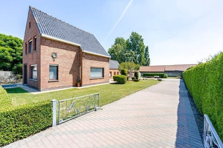 Zongerichte vrijstaande woning in rustige straat!