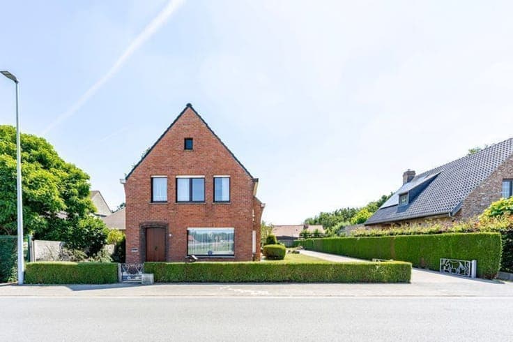 Zongerichte vrijstaande woning in rustige straat!