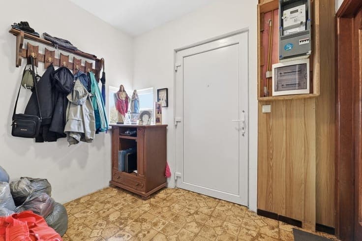 CHARMANTE WONING MET KARAKTER EN POTENTIEEL IN GENK
