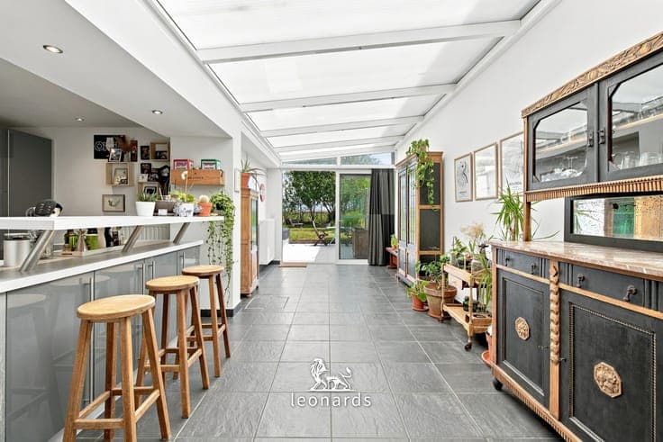Lovely move-in ready family home in a quiet location