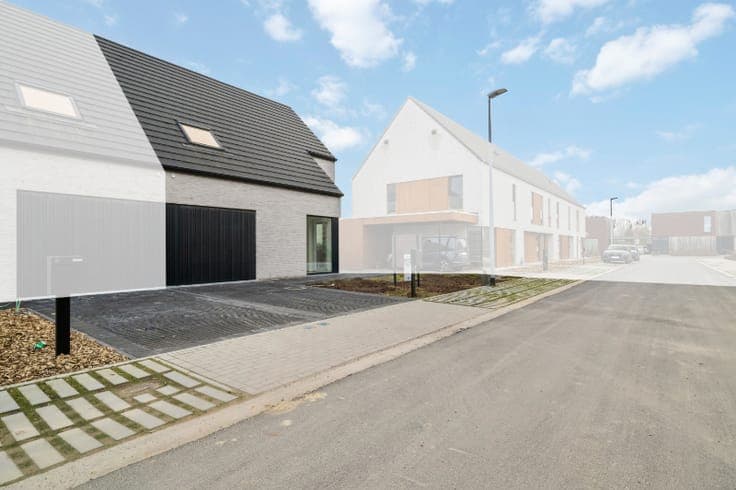 Instapklare afgewerkte halfopen nieuwbouw
