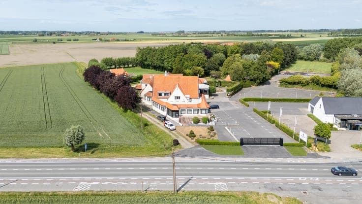 Unique commercial property for sale, extremely quietly lo...