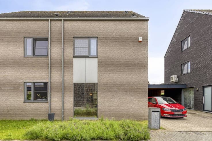 Semi-open BEN house with 4 bedrooms in Schelle