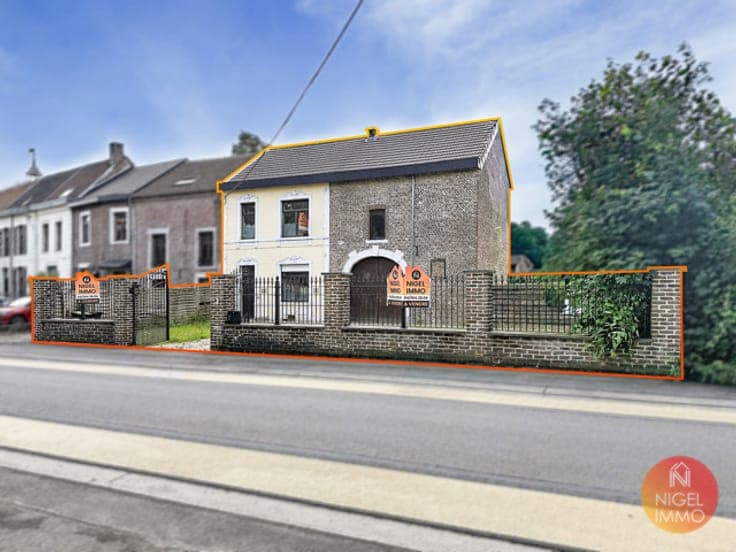 Ferme + grange, 3 CH, terrasse, Peb: D, nouvelle toiture !