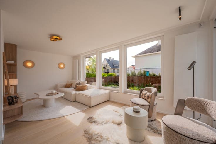 Fully renovated villa in a prime location