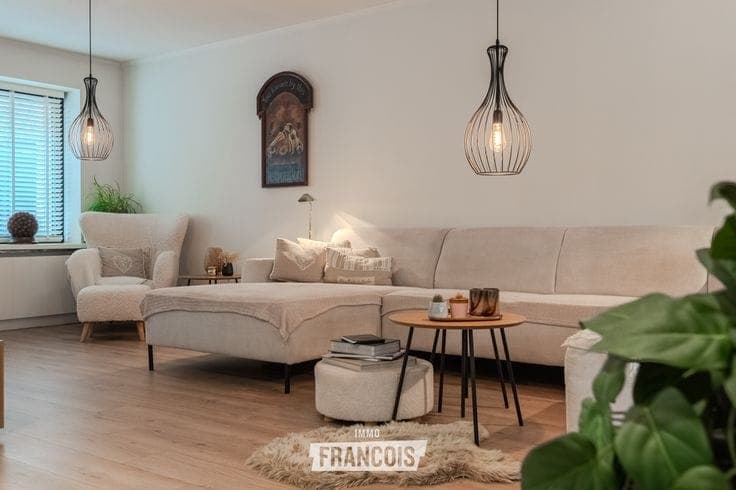 Beautifully finished semi-detached house with 2 bedrooms an…