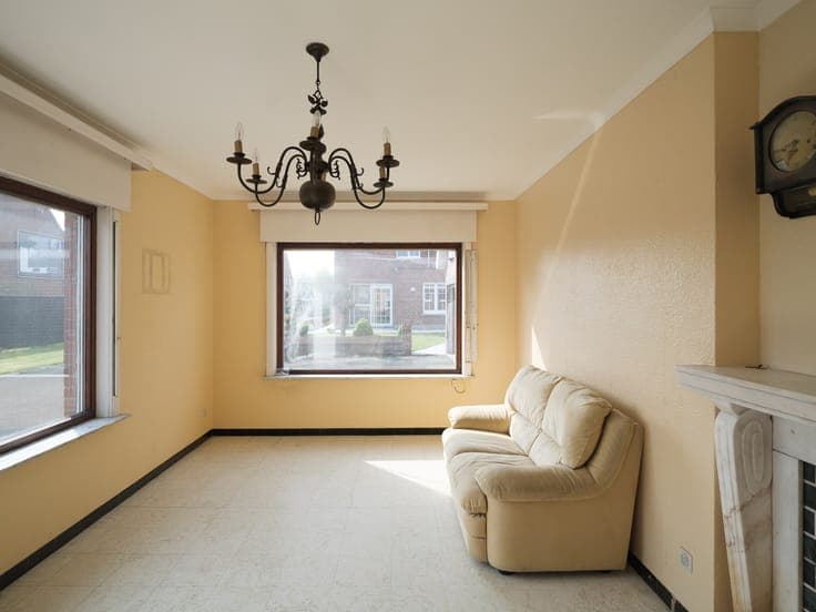 Semi-detached home with a shed and exceptional potential.