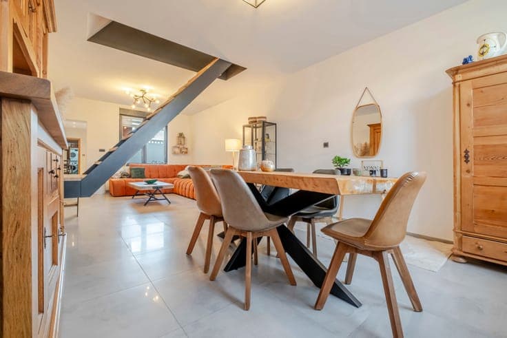 Ougrée : maison 3 façades avec garage et jardin