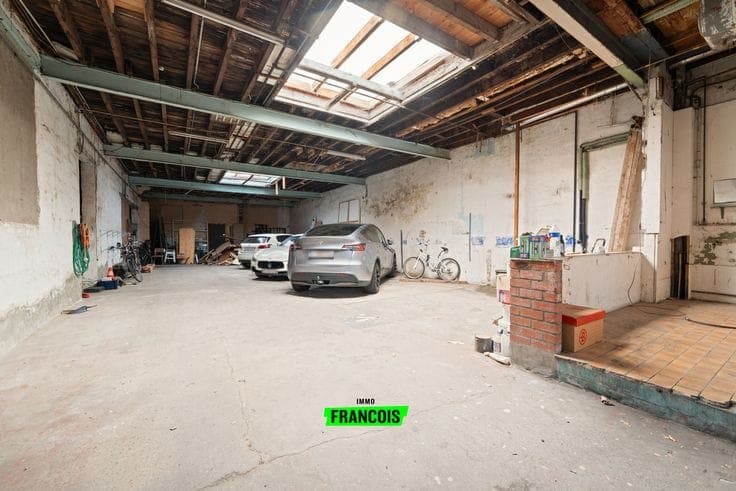 An attractive investment property with commercial space, a …