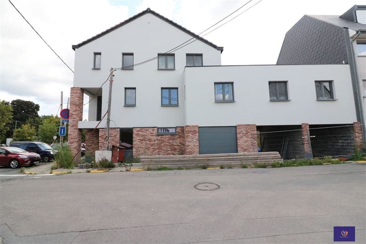 Beautiful house is waiting for you!