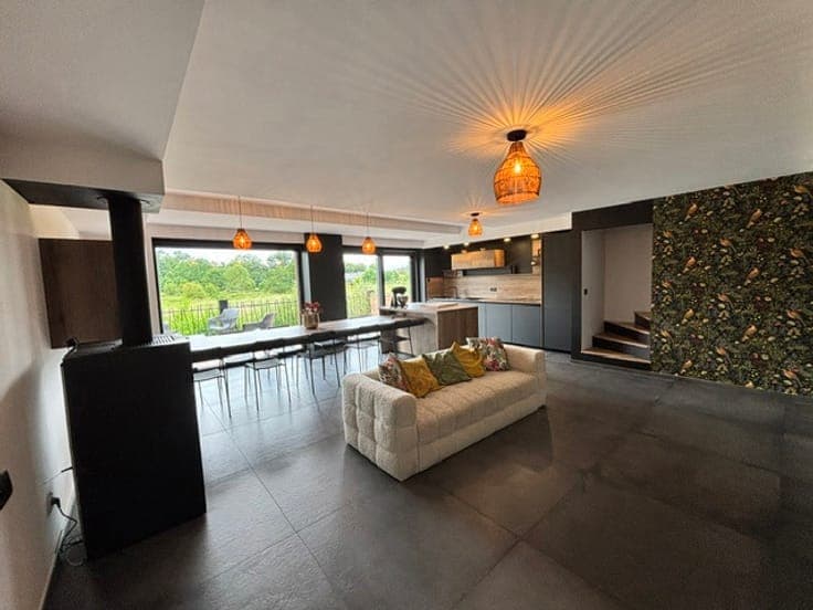 New 5-bedroom house - Quiet and natural area