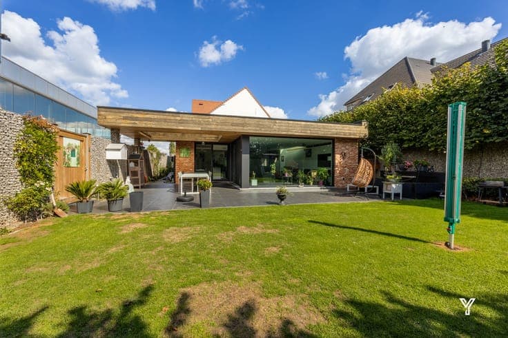 TOP FINISHED VILLA WITH 4 BEDROOMS