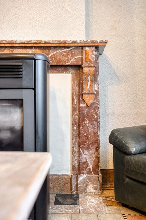RUSTIG GELEGEN HOEVEWONING MET 3 SLK EN BIJHORENDE STALLI...