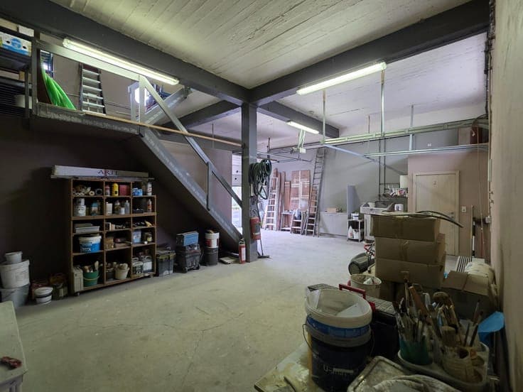 Vlot bereikbaar atelier/opslagruimte te koop